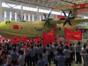 Am Samstag (23. Juli 2016) lief in China das größte Wasserflugzeug der Welt vom Band. Es eignete sich hervorragend zum Pendeln zwischen China und den beanspruchten Spratly Inseln im Südchinesischen Meer (Foto: defence-blog.com)