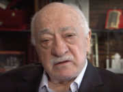 Der im USA-Exil lebende einflussreiche islamische Prediger Fethullah Gülen (78) sagte gestern über die Verhaftungen in der Türkei: "Das war schon vorher geplant. Man hat nur einen überzeugenden Vorwand gebraucht. Das Szenario eines Putsches ließ die Sache vernünftig erscheinen." (Screenshot: Youtube/ZDF)