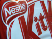 Nestle reduziert den Zuckergehalt in Schokolade um 40 Prozent. Hier: KitKat, ein Produkt von Nestle. (Foto: Howard Lake)