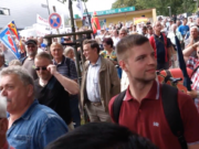 Der „Pöbel“ (Zitat Dresdens Polizeipräsident Horst Kretschmar) protestierte in Dresden gegen Justizminister Heiko Maas. (Screenshot: YouTube)